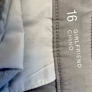 Beige pant for your basic wardrobe.